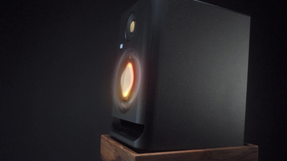 Platinum Video with no Text (Speakers)